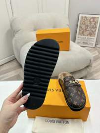 Picture of Louis Vuitton Slippers _SKULVsz35-45mnf10041103